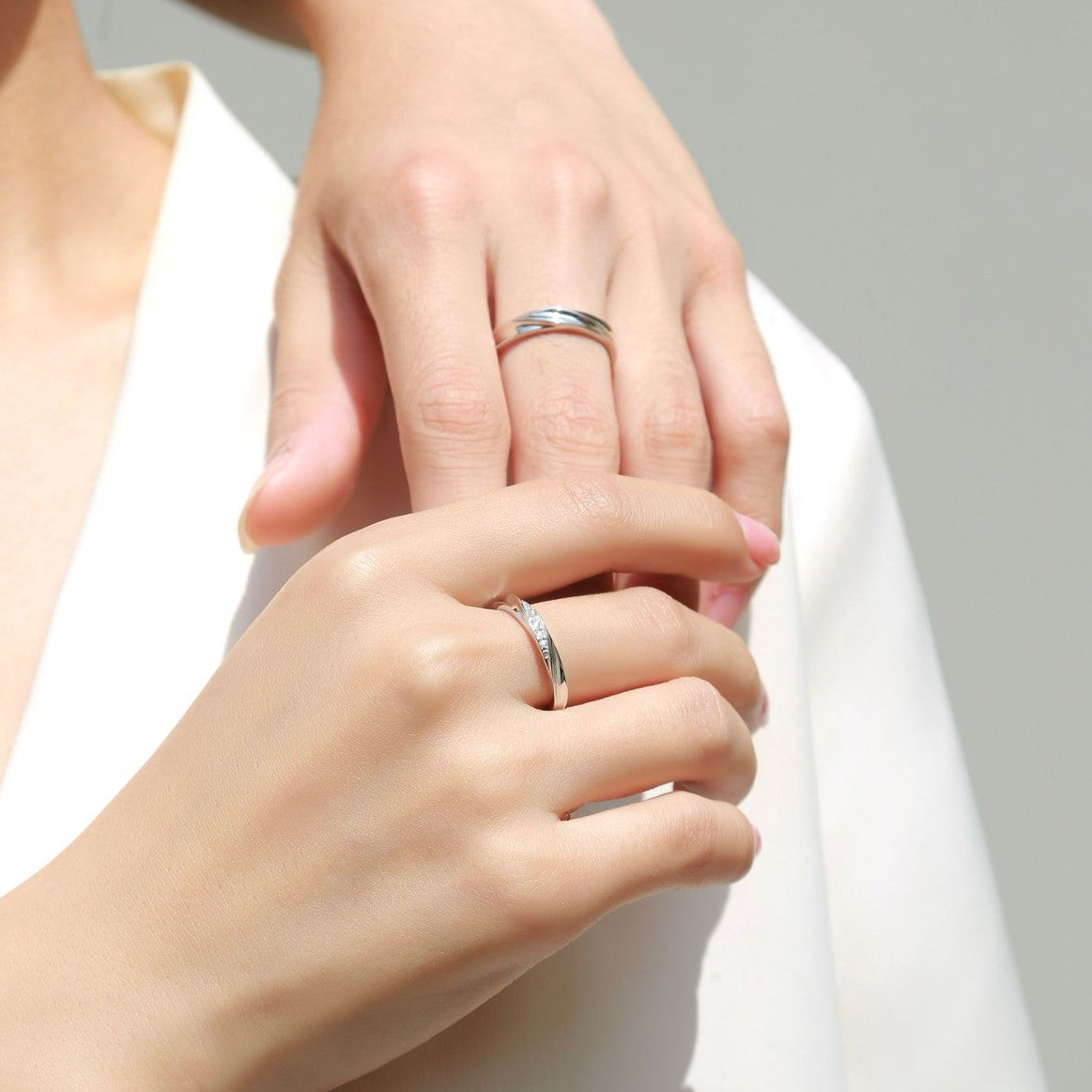 Simple Twisted Couple Wedding Rings