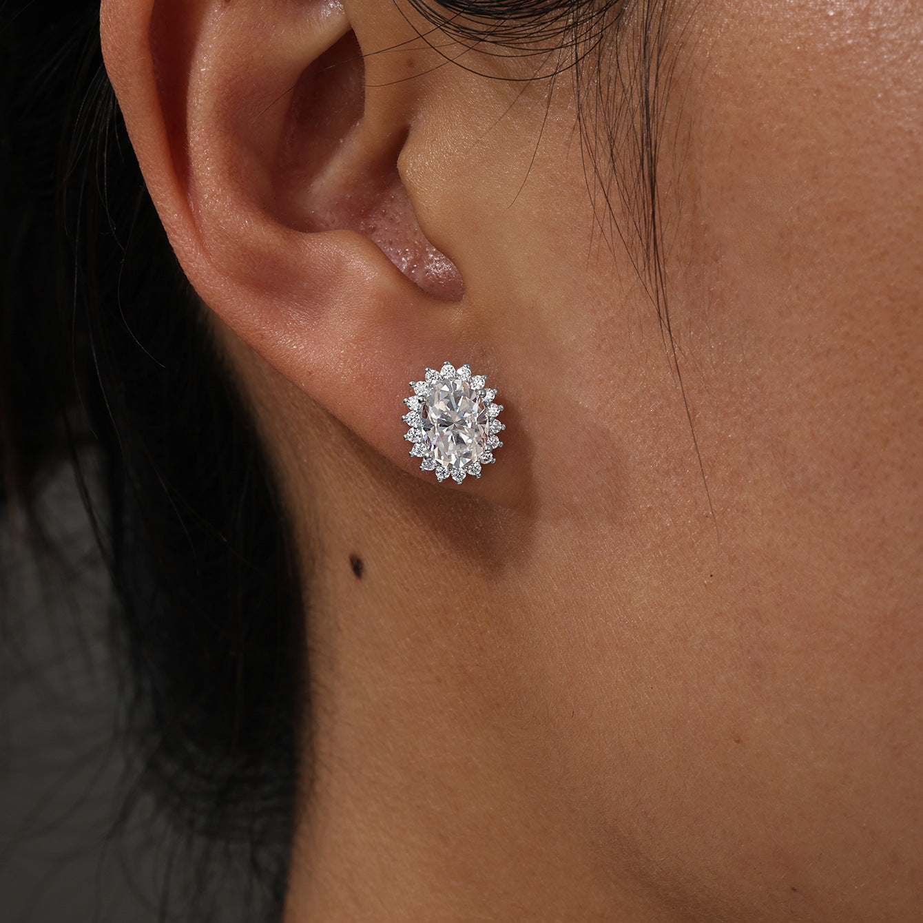 "Princess-Style" Sunflower Moissanite Stud Earrings